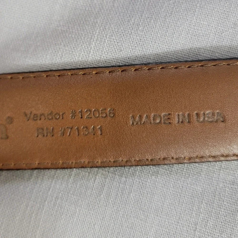 L.L. Bean Mens Brown Leather Belt Solid Brass‎ Buckle Size 36 Made in USA